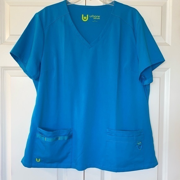 NWOT Urbane Ultimate Scrub Top XL - Picture 1 of 10